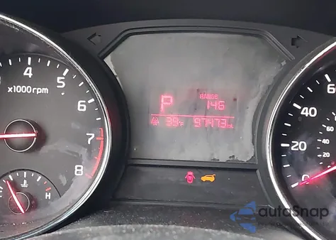 2018 Kia Sedona Lx z USA, uszkodzony, nr VIN KNDMB5C18J6374786